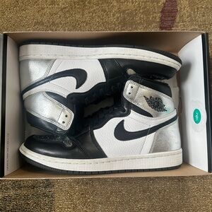 Nike Air Jordan 1 “Silver Toe” | W: 8.5 M: 7